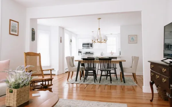 $699,995 | 152 Main Street, Grafton, VT 05146