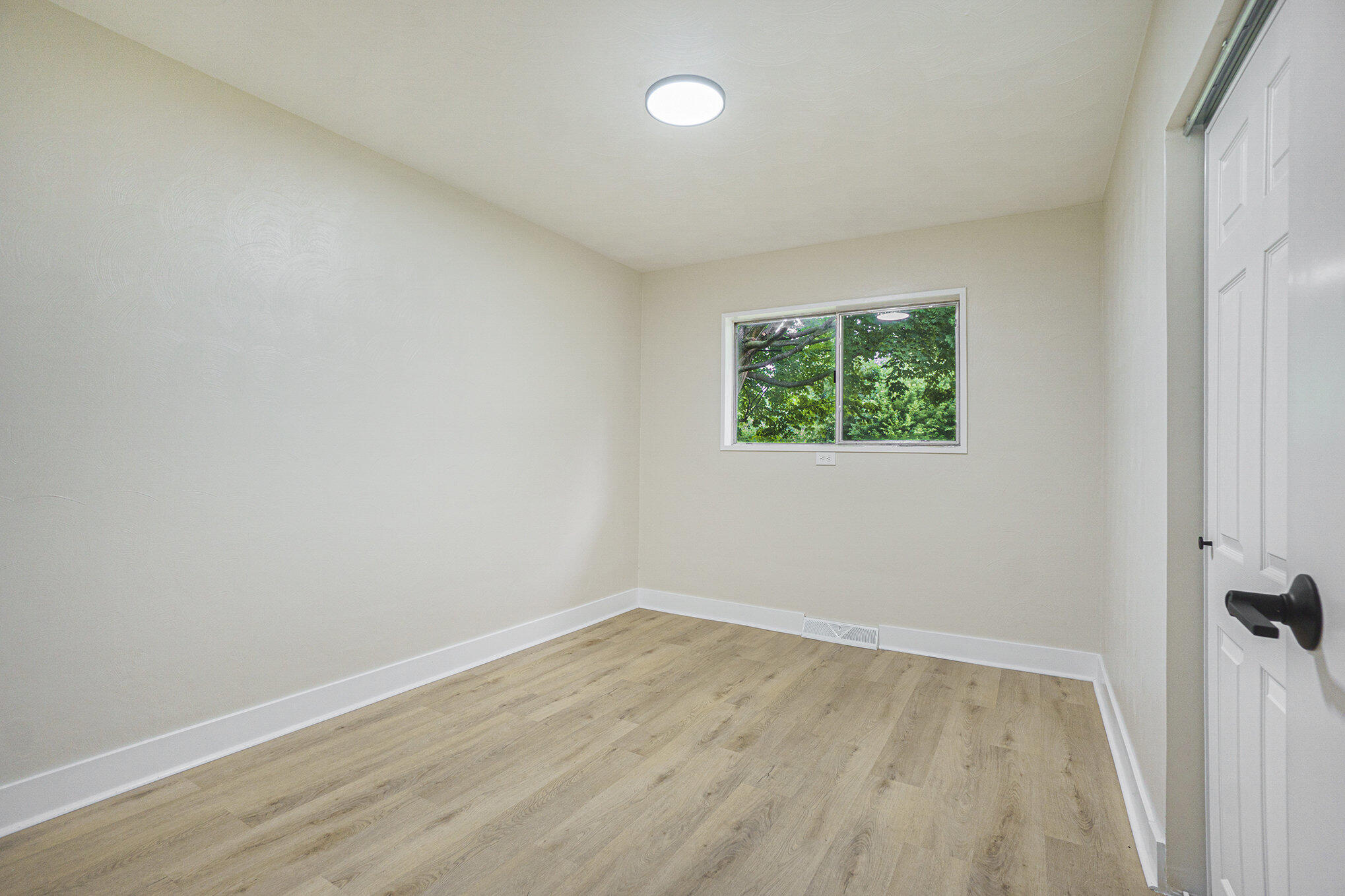 17083 Lovers Lane Three Rivers, MI 49093 - Photo 7 of 17 009_dsc05667_155