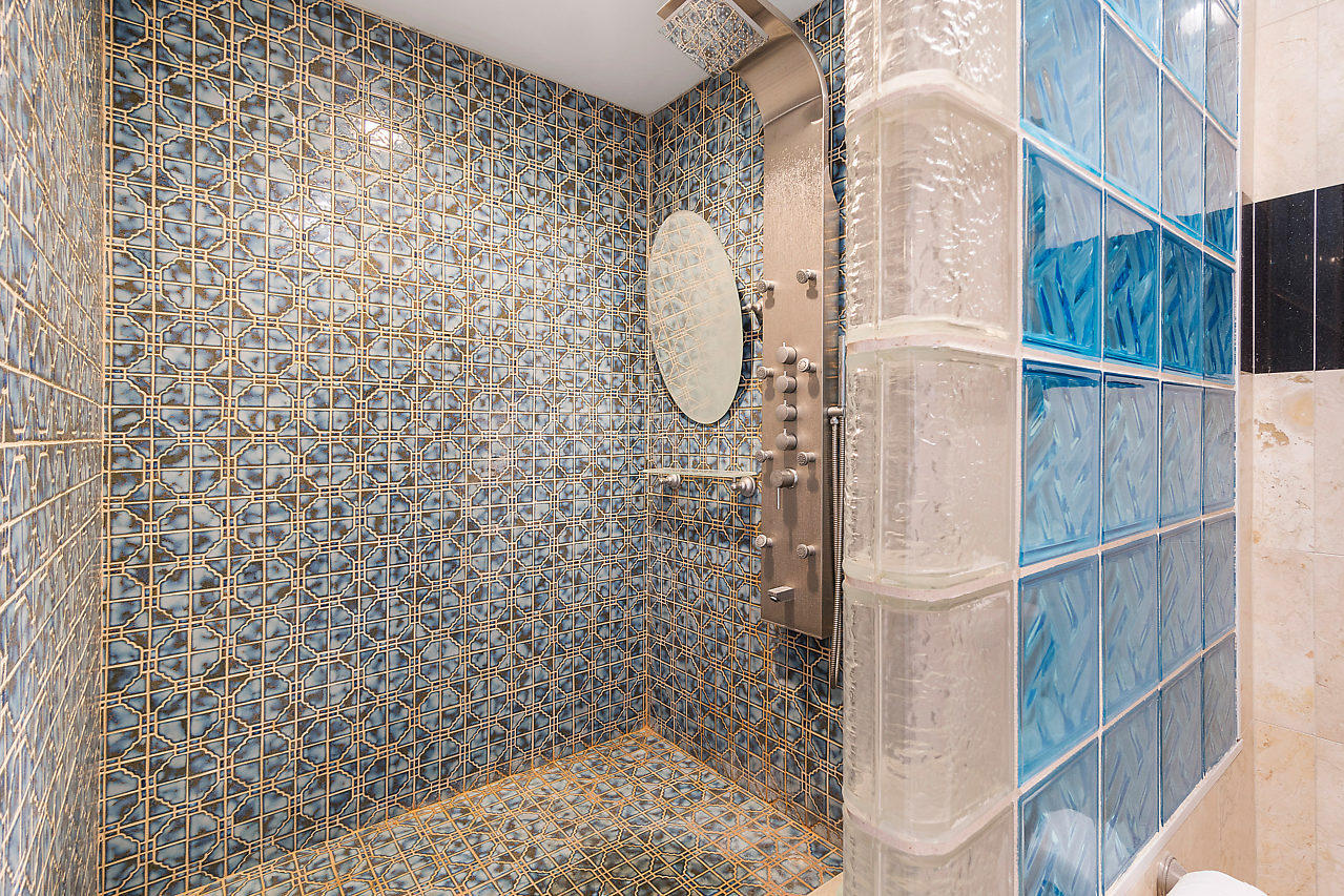 2168 Bermuda Road West Palm Beach, FL 33406 - Photo 22 of 33 Shower