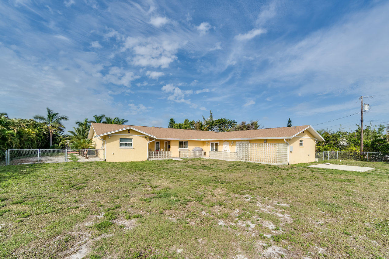 2168 Bermuda Road West Palm Beach, FL 33406 - Photo 24 of 33 Exterior Back