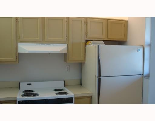 11242 West Sample Road, Unit 9D Coral Springs, FL 33065 - Photo 3 of 16 Kitchen