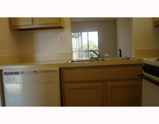 11242 West Sample Road, Unit 9D Coral Springs, FL 33065 - Photo 4 of 16 Kitchen
