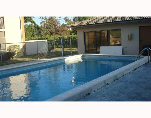 11242 West Sample Road, Unit 9D Coral Springs, FL 33065 - Photo 8 of 16 Swimming Pool/Hot Tub/Sauna