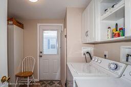 29 Highlands Road Manahawkin, NJ 08050 - Photo 23 of 27 Laundry Room