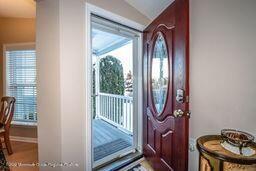 29 Highlands Road Manahawkin, NJ 08050 - Photo 6 of 27 Entryway