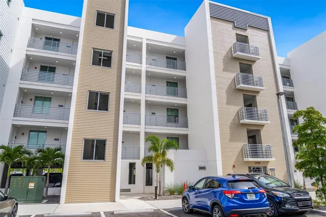 $545,000 | 1709 North Tamiami Trail, Unit A313, Sarasota, FL 34234
