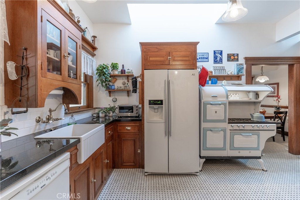 1639 3rd Street Manhattan Beach, CA 90266 - Photo 19 of 33