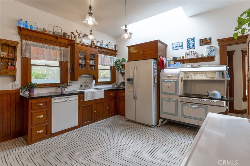 1639 3rd Street Manhattan Beach, CA 90266 - Photo 20 of 33