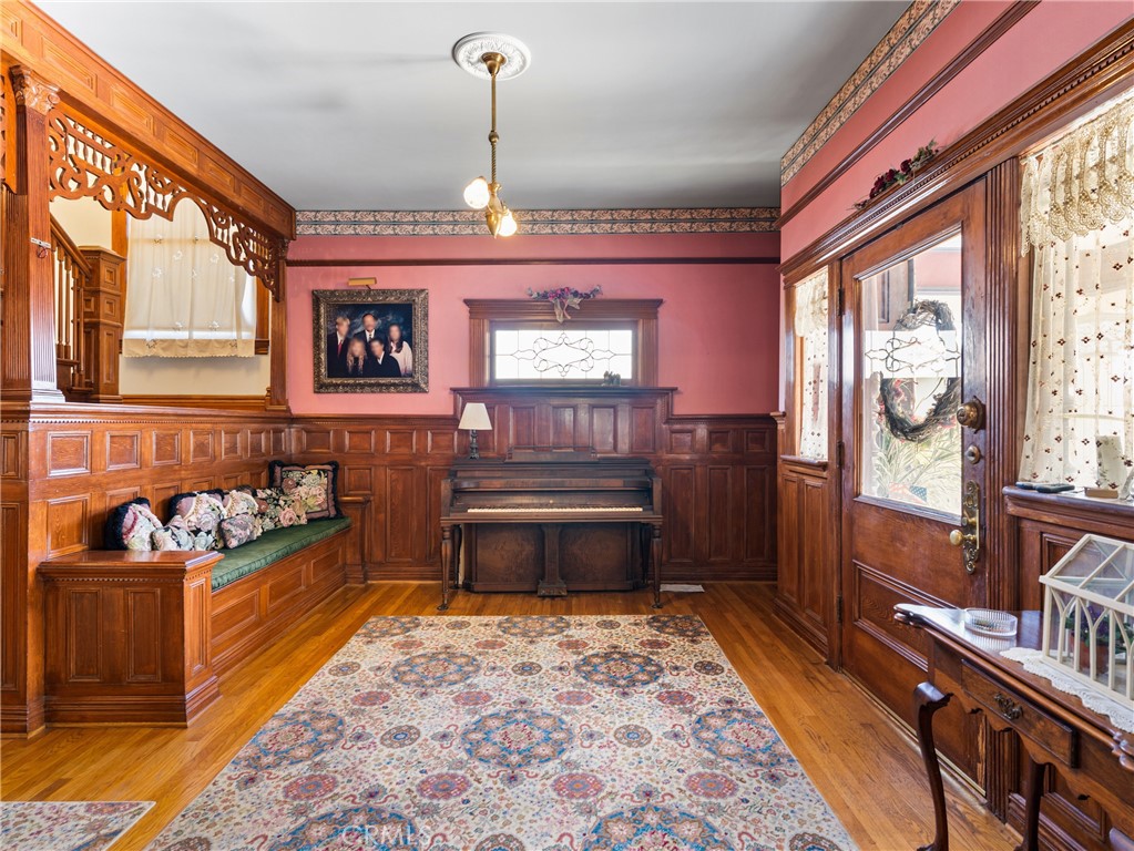 1639 3rd Street Manhattan Beach, CA 90266 - Photo 9 of 33