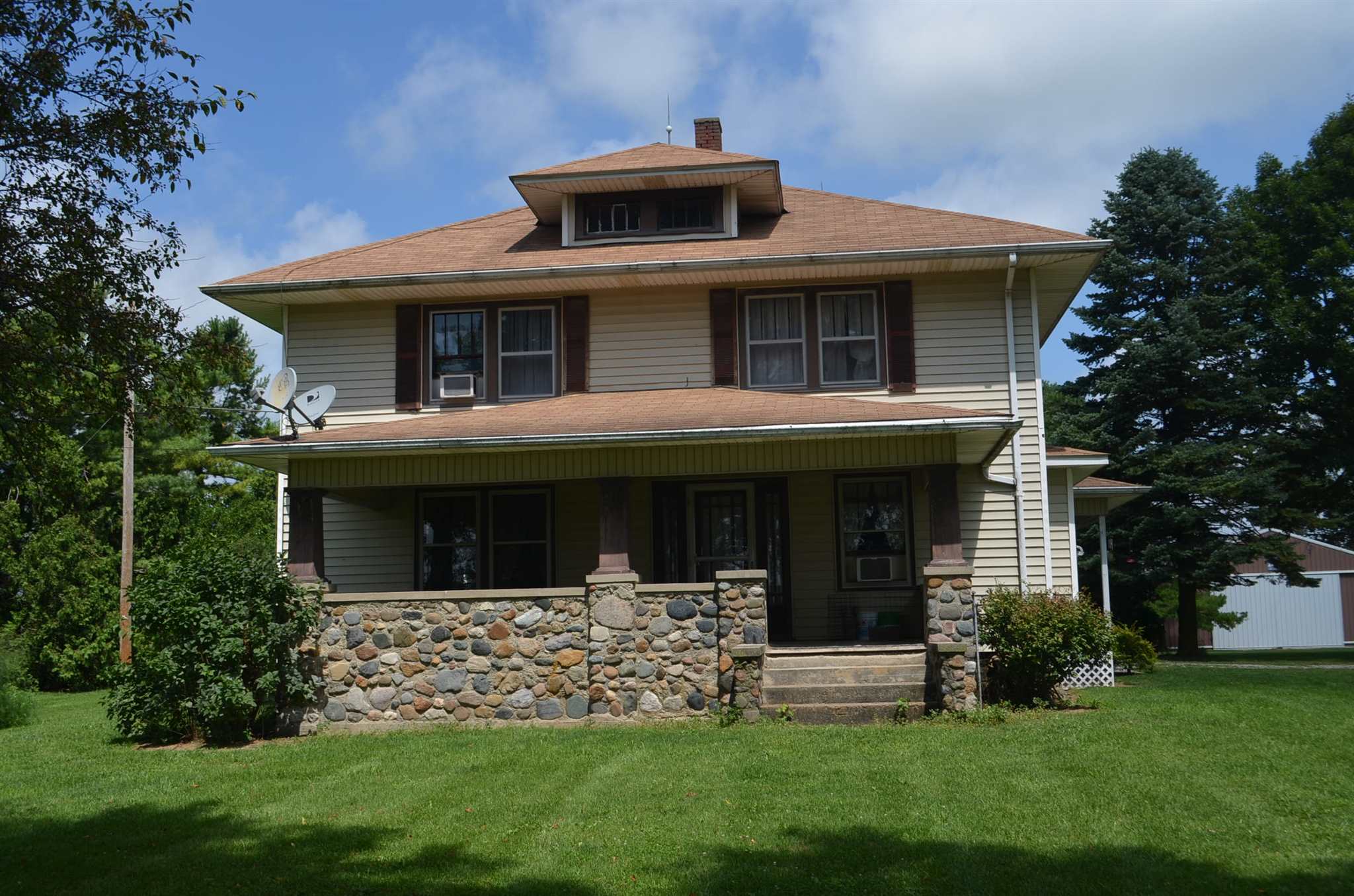 15729 Ehle Road New Haven, IN 46774 - Photo 2 of 14