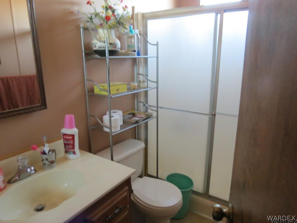 1688 Toro Road Bullhead City, AZ 86442 - Photo 19 of 32 Hall Bath