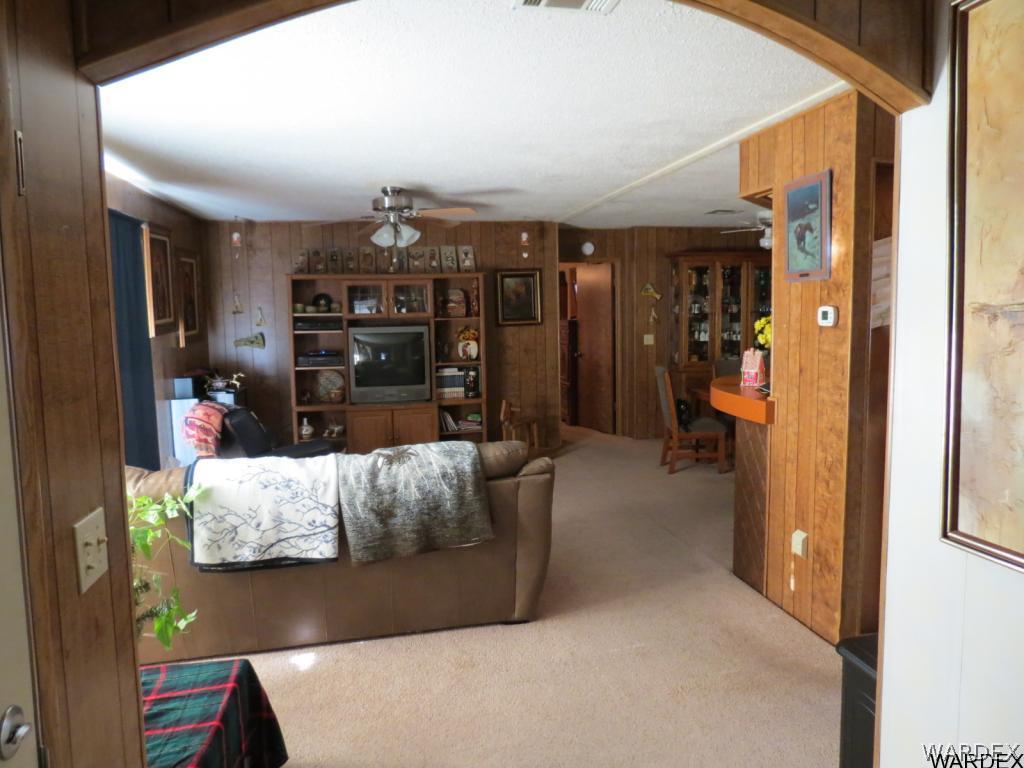 1688 Toro Road Bullhead City, AZ 86442 - Photo 10 of 32 Family Room