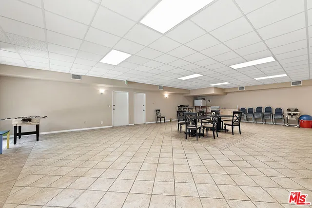 $719,000 | 5139 Balboa Boulevard, Unit 9, Encino, CA 91316