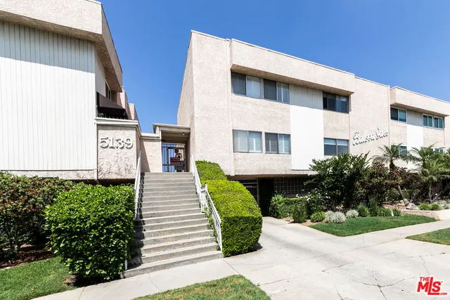 $719,000 | 5139 Balboa Boulevard, Unit 9, Encino, CA 91316