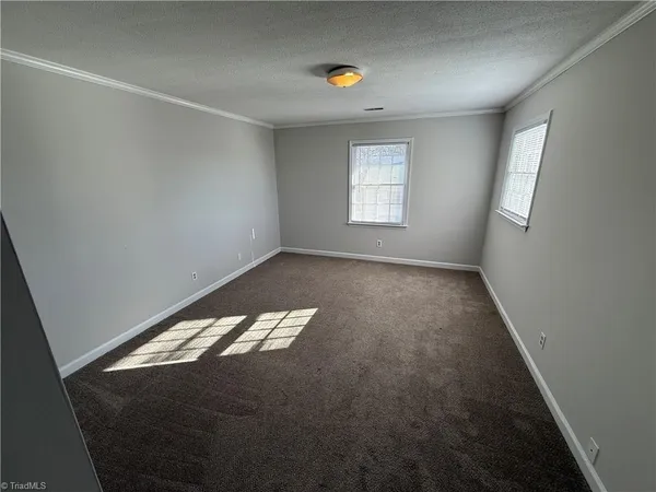 $1,295 | 107 Westgate Circle, Unit C, Winston-Salem, NC 27106