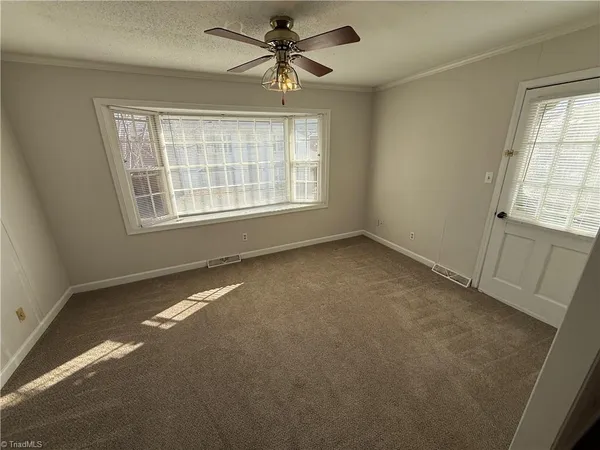 $1,295 | 107 Westgate Circle, Unit C, Winston-Salem, NC 27106