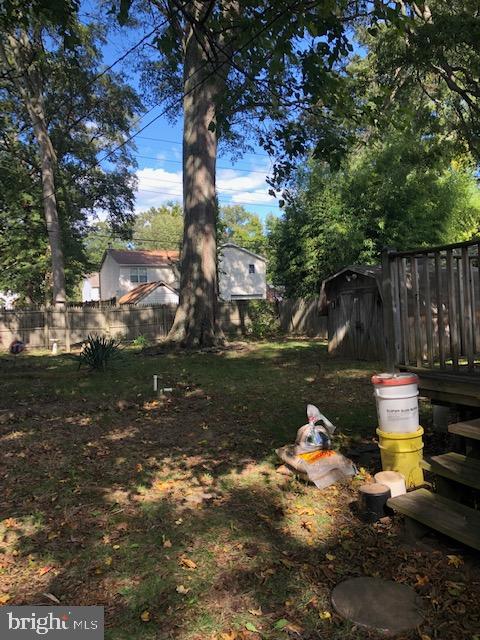 206 Linden Avenue Edgewater, MD 21037 - Photo 12 of 14 Large Fenced Yard