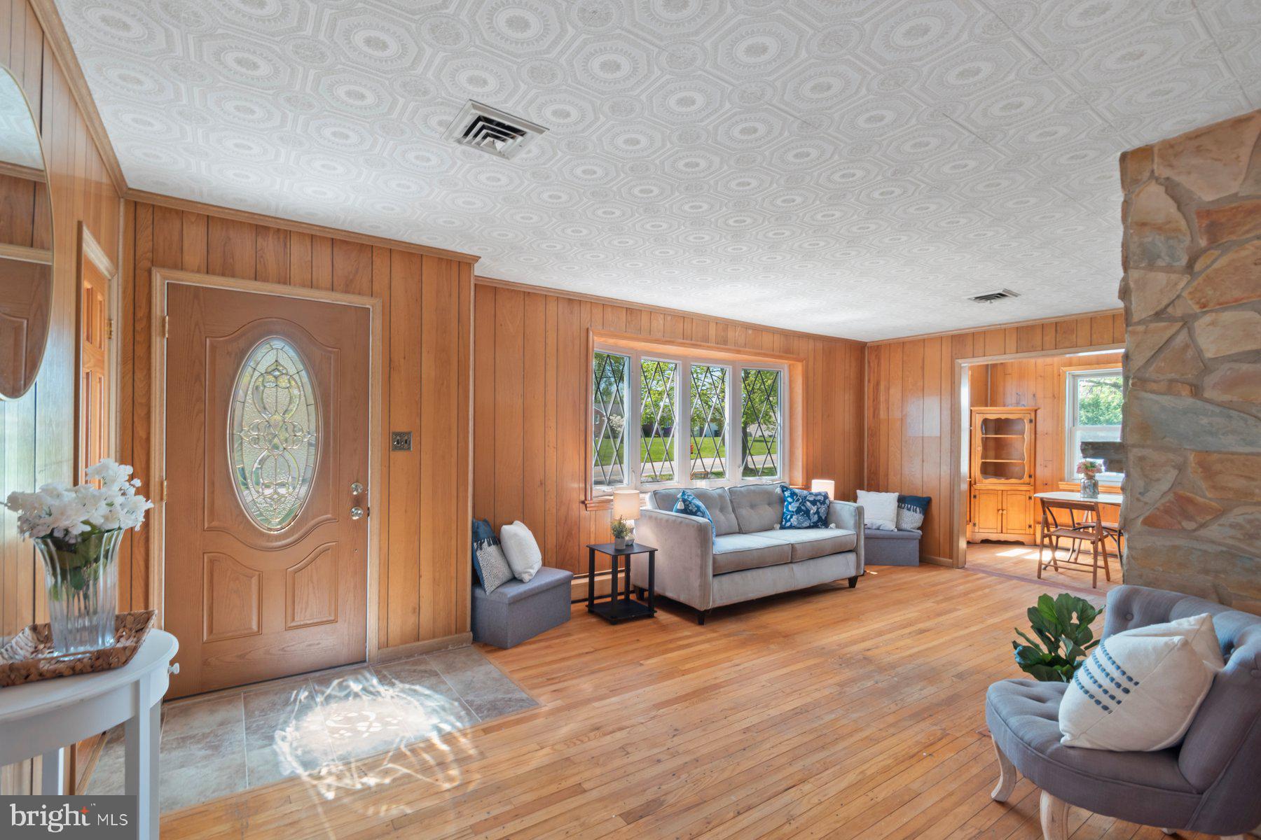 5939 Montgomery Road Elkridge, MD 21075 - Photo 5 of 28 Gallery Image 5