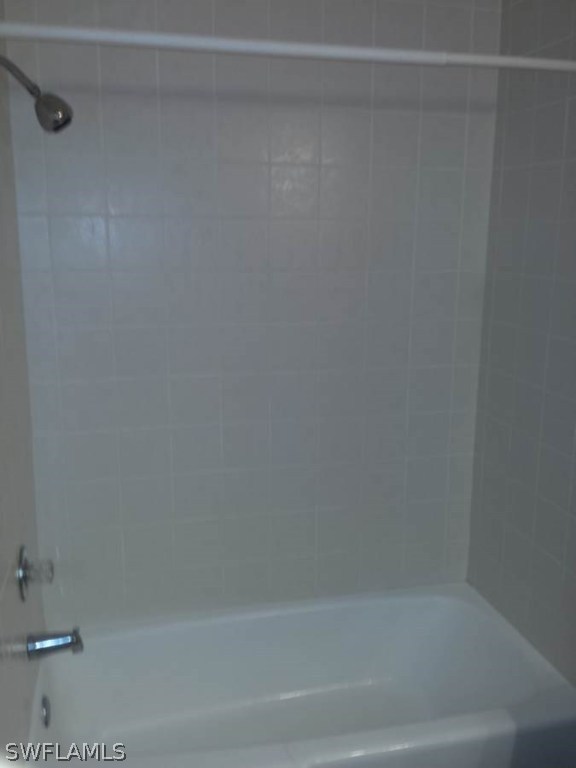 7263 Barragan Road, Unit 3 Fort Myers, FL 33967 - Photo 8 of 11 a close up of a bathtub