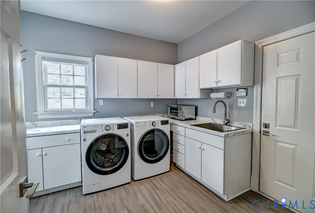 5 Red Fox Road Manakin-Sabot, VA 23103 - Photo 18 of 46 Spacious laundry room with cabinetry, utility sink