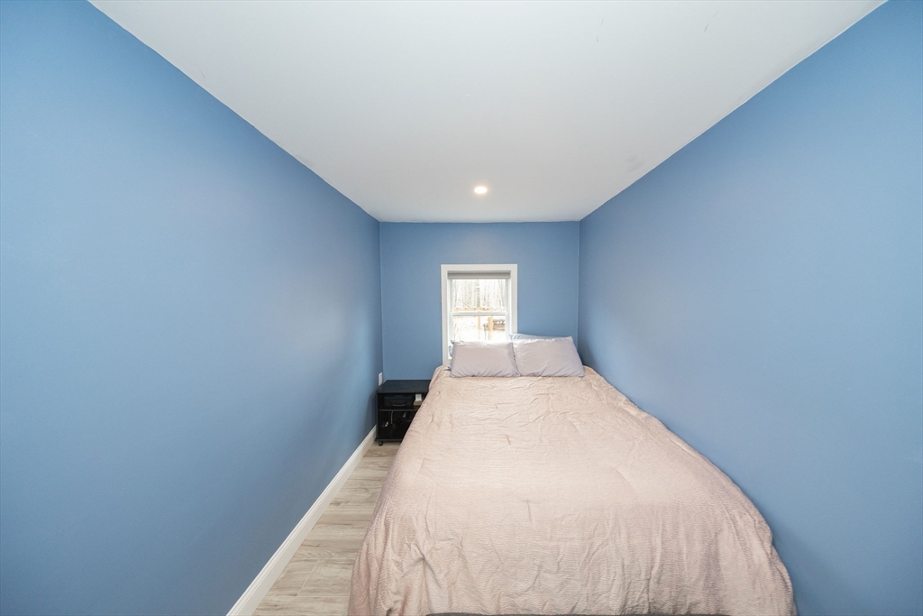 321 Winthrop Street Rehoboth, MA 02769 - Photo 12 of 42