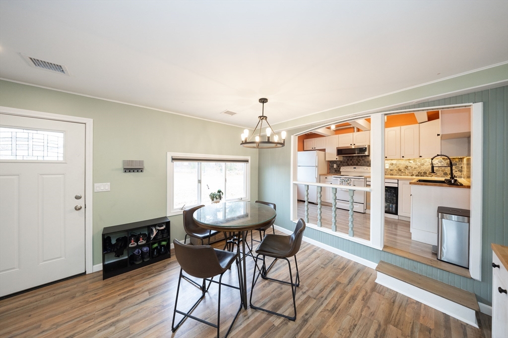 321 Winthrop Street Rehoboth, MA 02769 - Photo 7 of 42