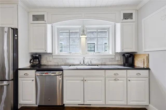 $8,500 | 67 Caswell Street, Narragansett, RI 02882