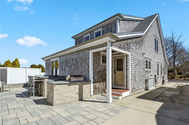 $8,500 | 67 Caswell Street, Narragansett, RI 02882