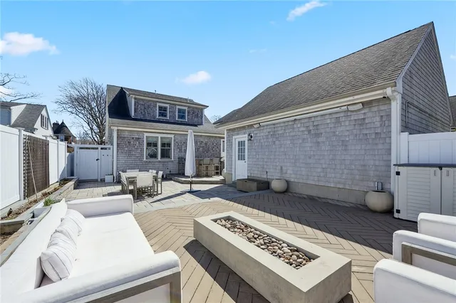 $8,500 | 67 Caswell Street, Narragansett, RI 02882