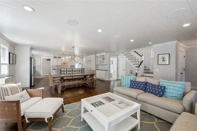 $8,500 | 67 Caswell Street, Narragansett, RI 02882