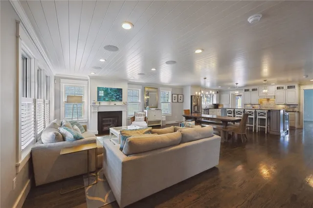 $8,500 | 67 Caswell Street, Narragansett, RI 02882