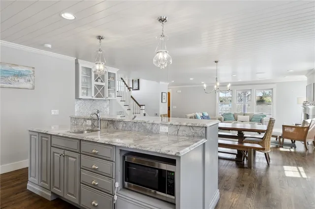 $8,500 | 67 Caswell Street, Narragansett, RI 02882