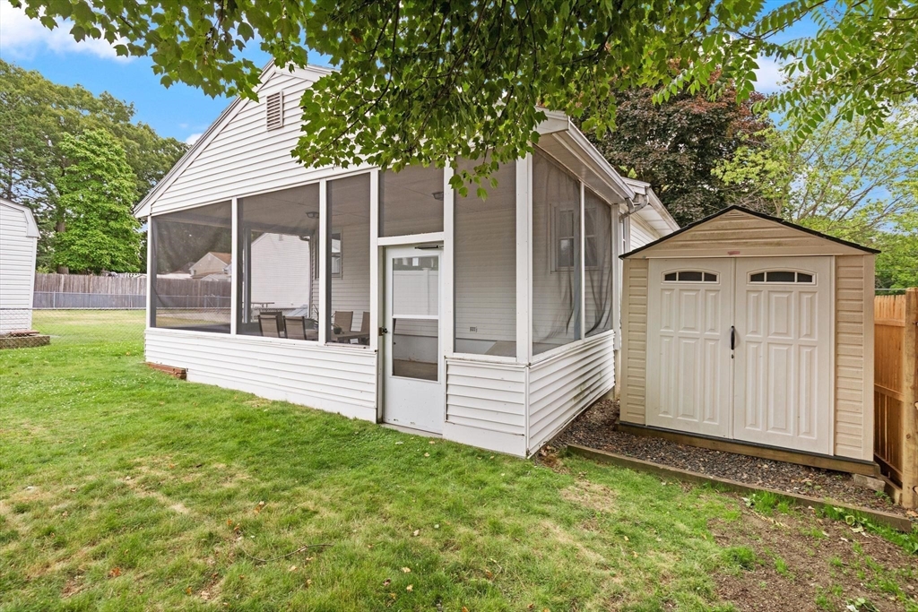 301 Hardy Pond Road Waltham, MA 02451 - Photo 19 of 22