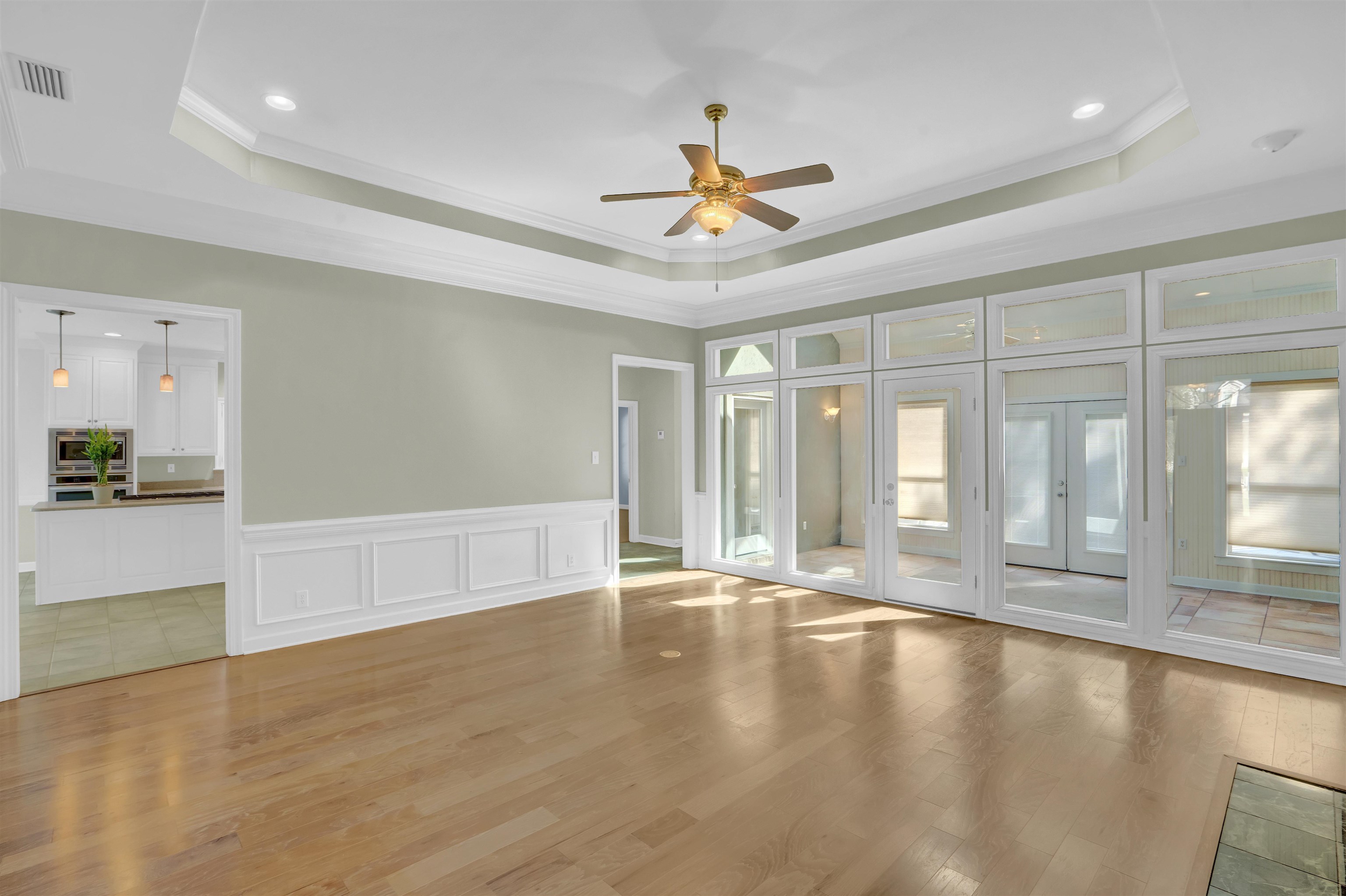 111 Beaver Dam Road Fairhope, AL 36532 - Photo 9 of 51 Living Room