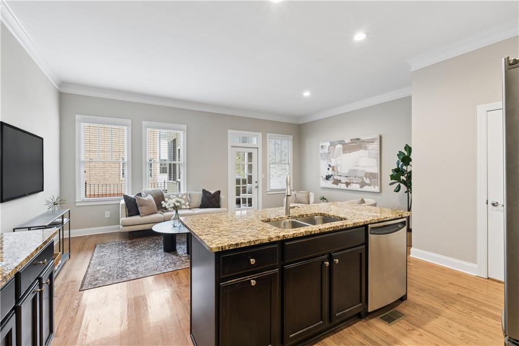 2723 Davis Oaks Way Decatur, GA 30033 - Photo 16 of 67