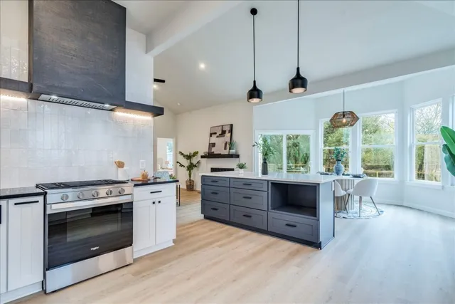 $614,555 | 8308 Foxhound Trail, Austin, TX 78729