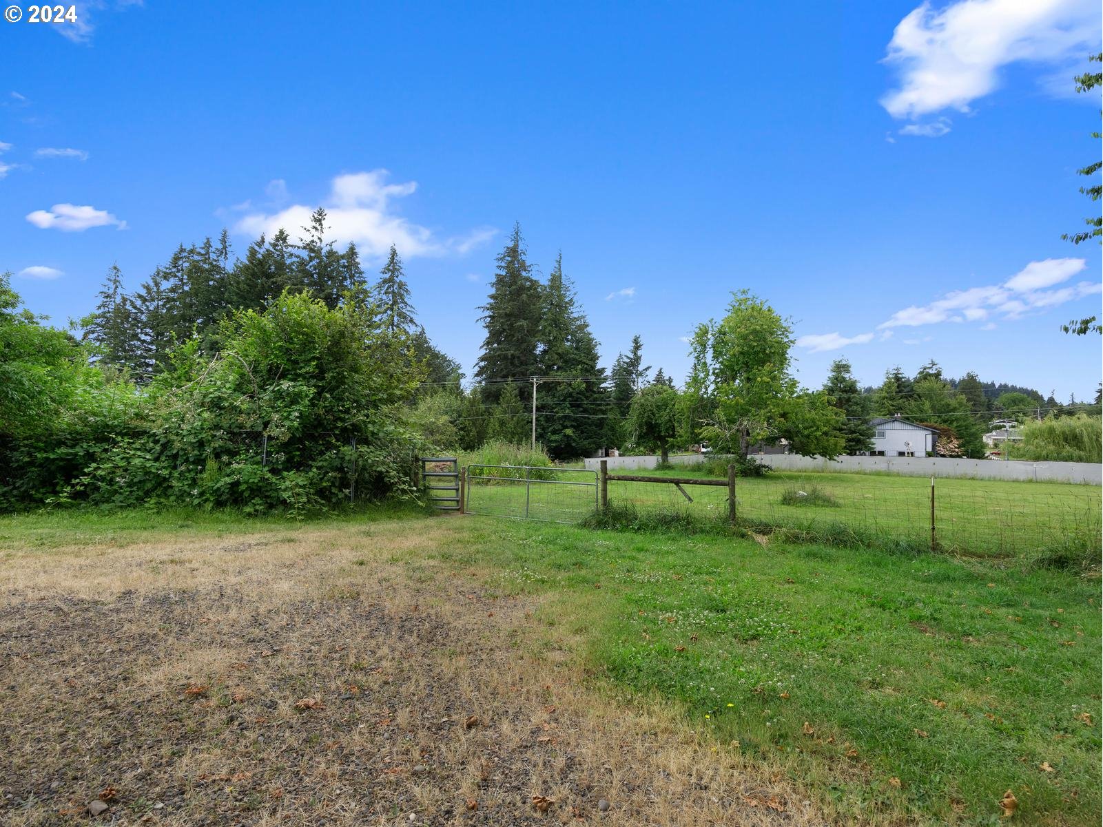 16091 Southeast Royer Road Damascus, OR 97089 - Photo 31 of 41