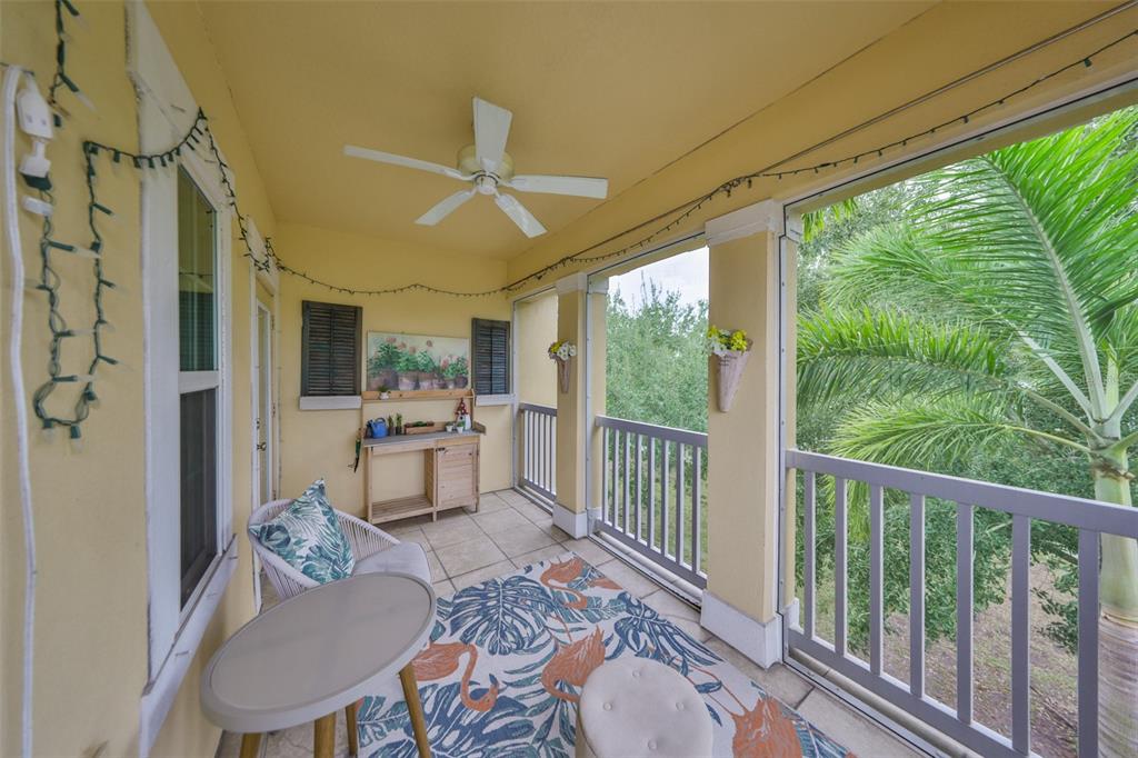 511 Winterside Drive Apollo Beach, FL 33572 - Photo 27 of 72 a living room with furniture and a large window
