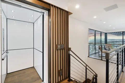 $5,995,000 | 2035 Evergreen Street, San Diego, CA 92106