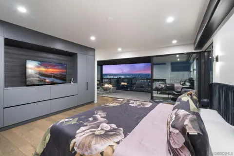 $5,995,000 | 2035 Evergreen Street, San Diego, CA 92106