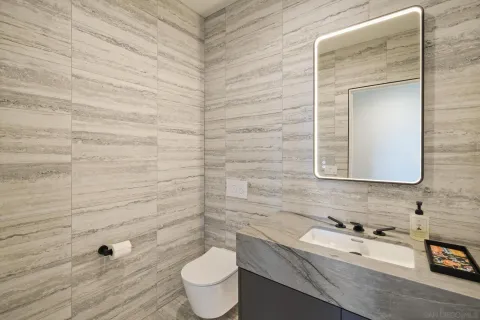 $5,995,000 | 2035 Evergreen Street, San Diego, CA 92106