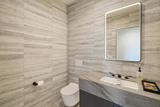 $5,995,000 | 2035 Evergreen Street, San Diego, CA 92106