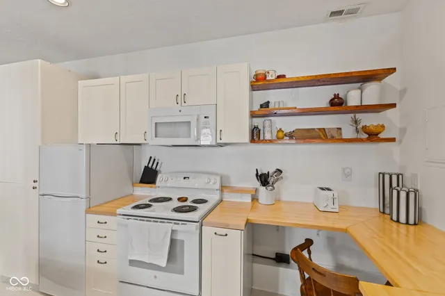 $450,000 | 131 East 36th Street, Indianapolis, IN 46205