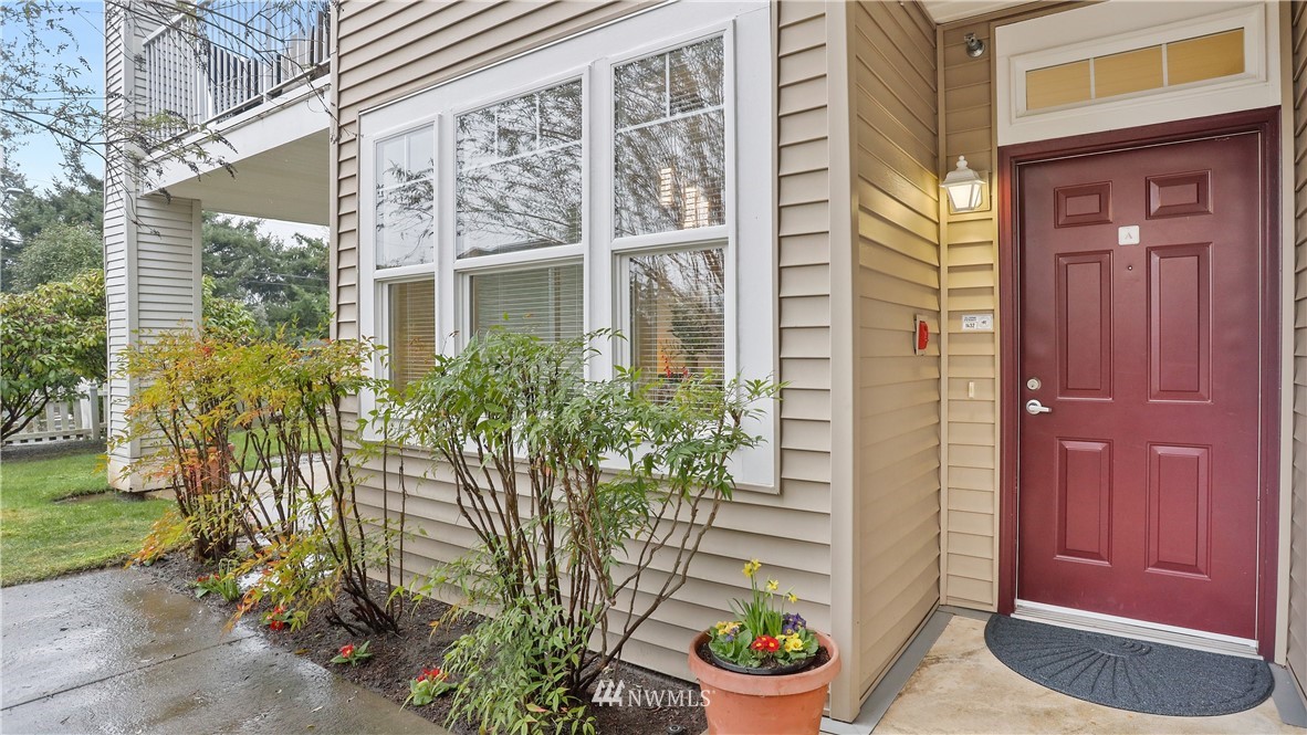 402 South 47th Street, Unit A Renton, WA 98055 - Photo 2 of 28