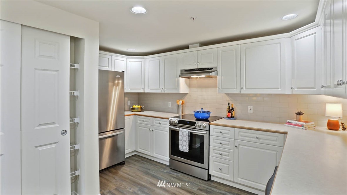 402 South 47th Street, Unit A Renton, WA 98055 - Photo 11 of 28