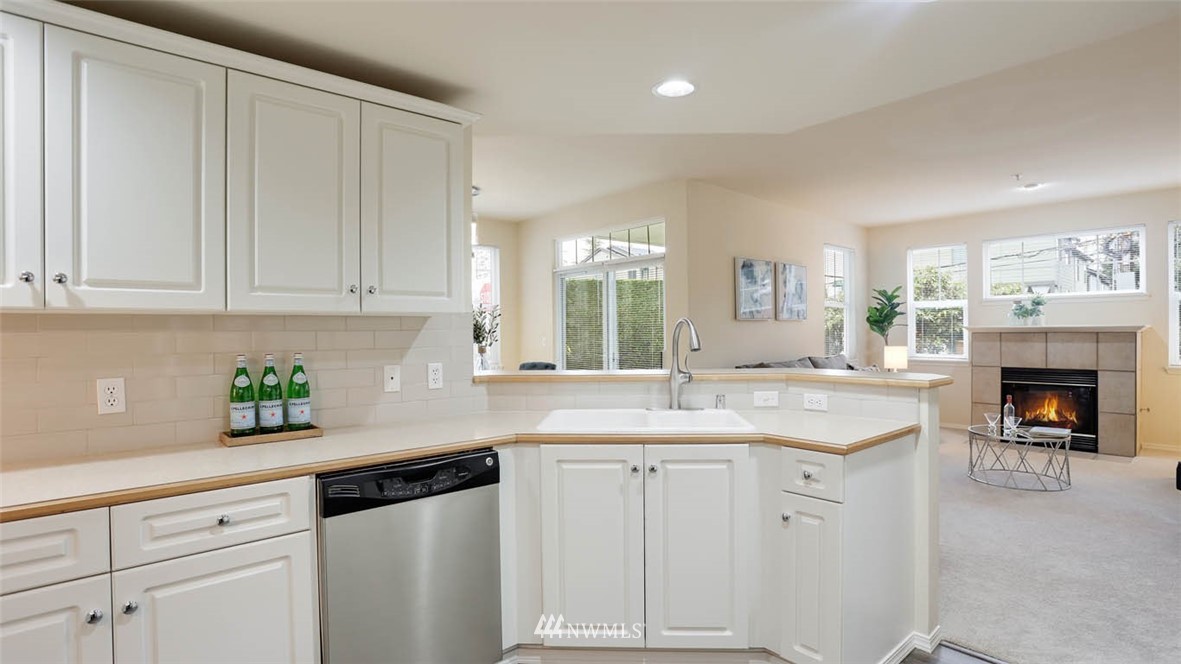 402 South 47th Street, Unit A Renton, WA 98055 - Photo 13 of 28