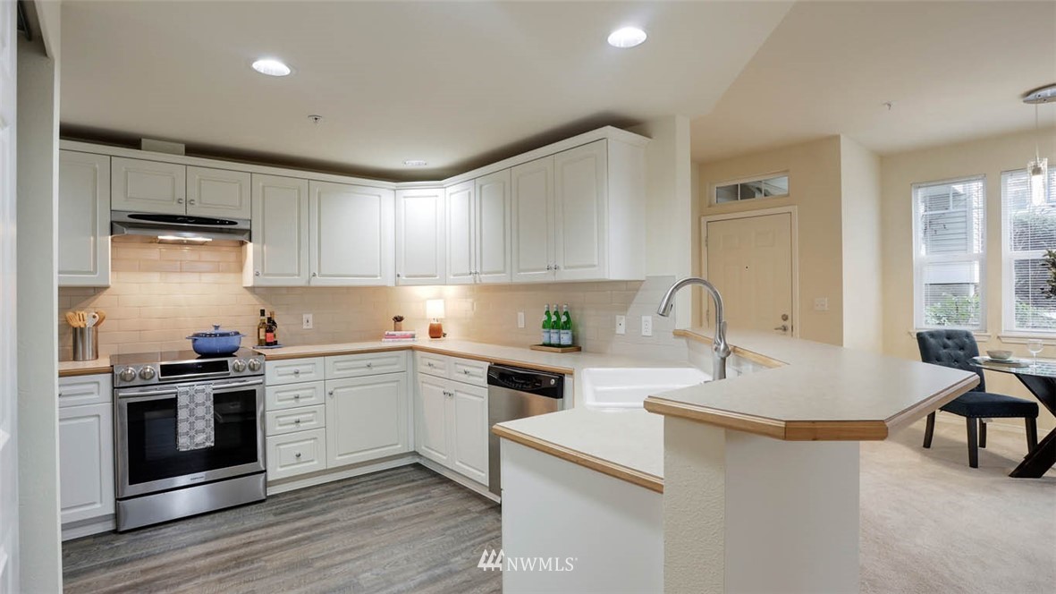 402 South 47th Street, Unit A Renton, WA 98055 - Photo 9 of 28
