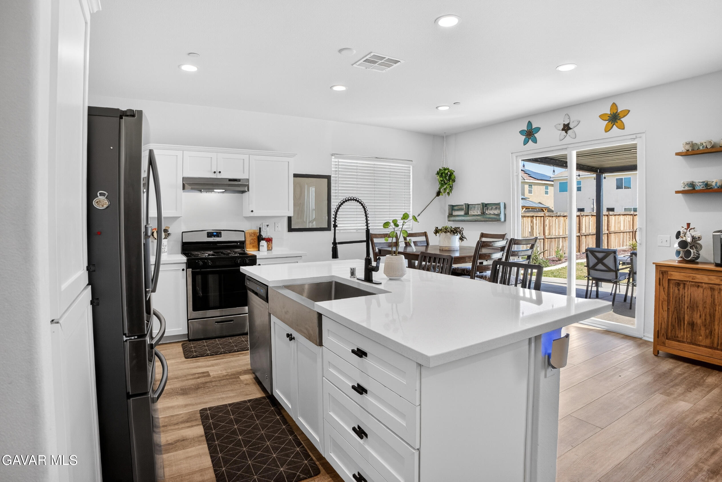 3120 Via Bella Rosa Avenue Rosamond, CA 93560 - Photo 14 of 54 DSC_0695