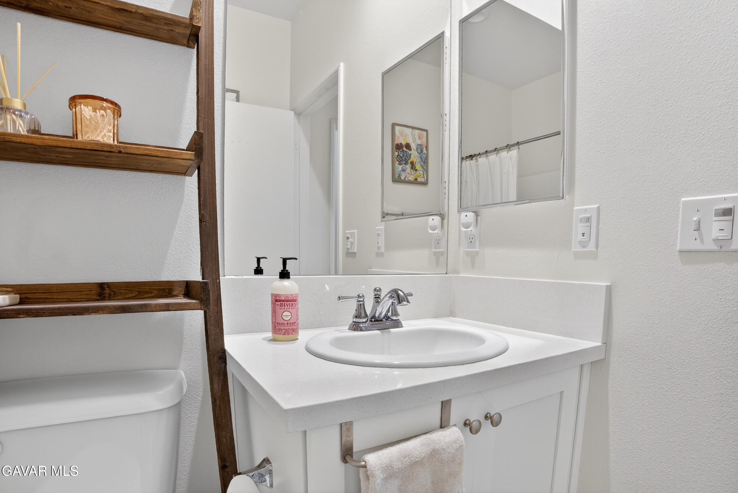 3120 Via Bella Rosa Avenue Rosamond, CA 93560 - Photo 22 of 54 DSC_0720