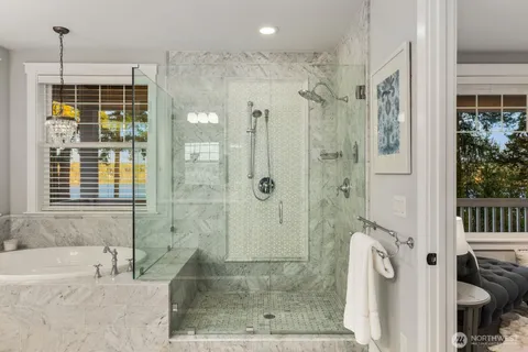 $3,495,000 | 8411 Northeast 110th Place, Kirkland, WA 98034